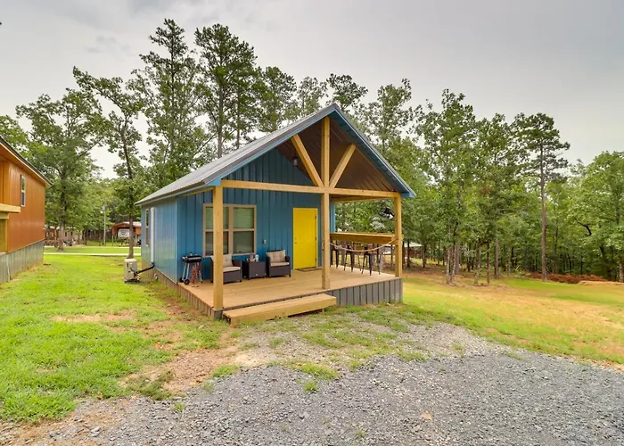 Cozy Studio Cabin ~ 1 Mi To Greers Ferry Lake!