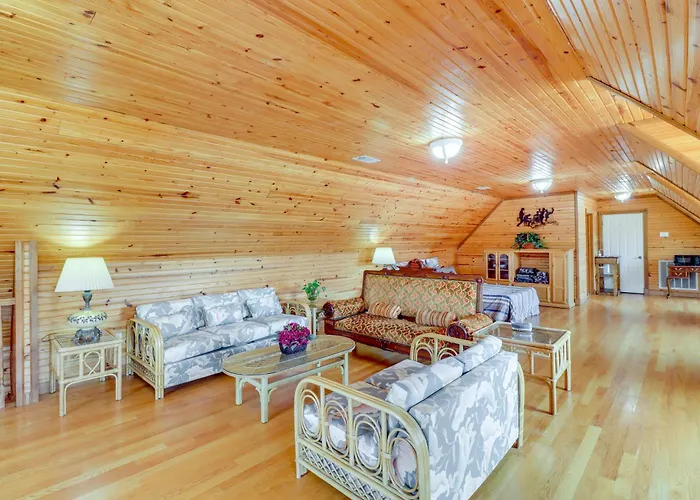 Hike & Fish: Studio W/ Pool Access In Shirley!