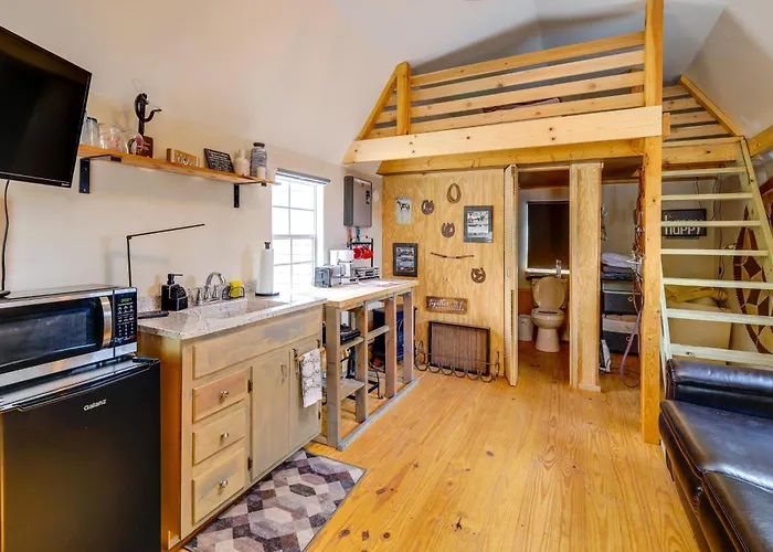 Cozy Higden Studio: Close To Greers Ferry Lake!